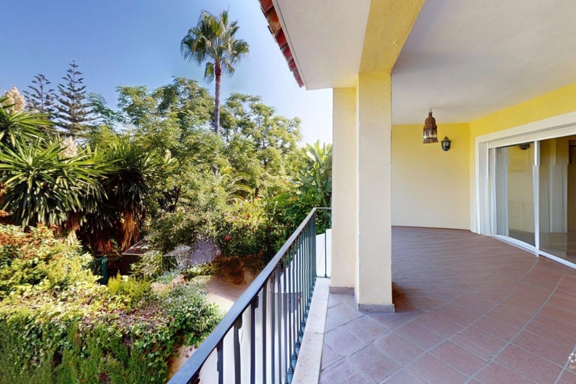 Wiederverkauf - apartment - Marbella - Guadalmina Alta