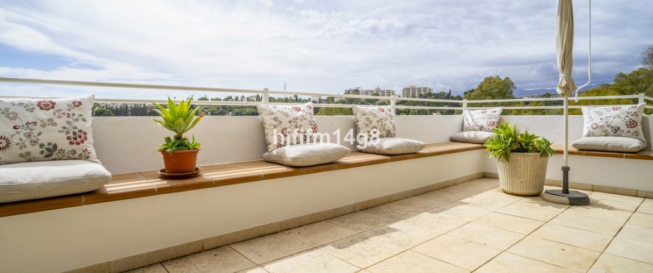 Wiederverkauf - apartment - Marbella - Guadalmina Alta