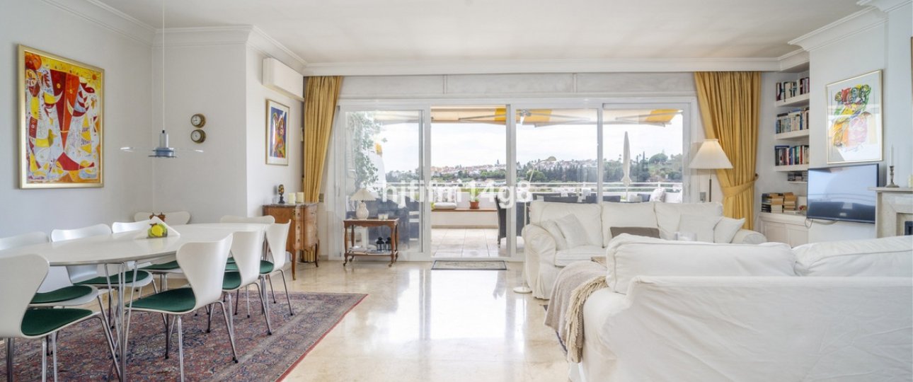 Wiederverkauf - apartment - Marbella - Guadalmina Alta