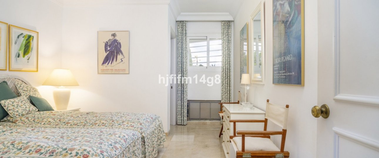 Wiederverkauf - apartment - Marbella - Guadalmina Alta
