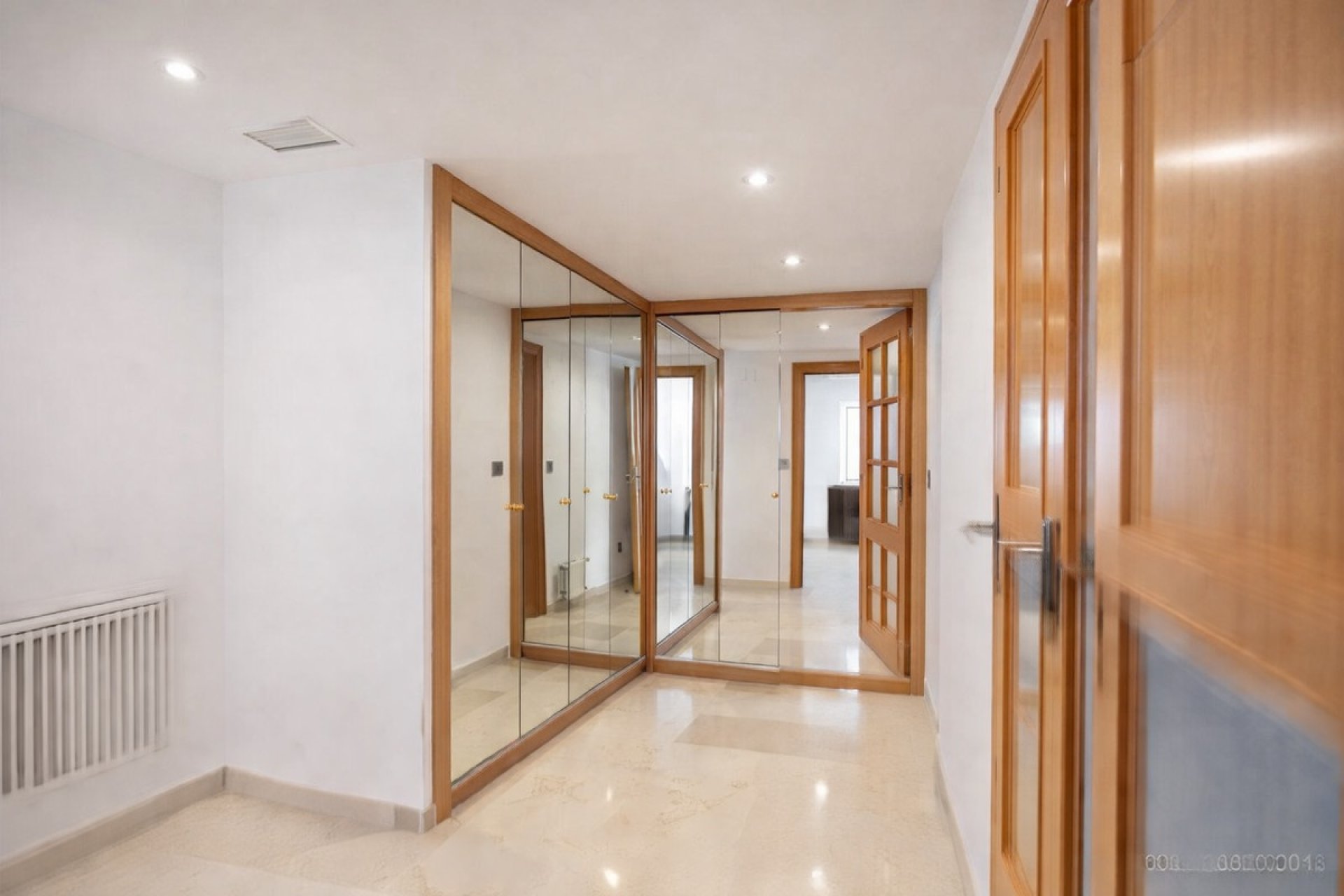 Wiederverkauf - apartment - Marbella - Guadalmina Alta