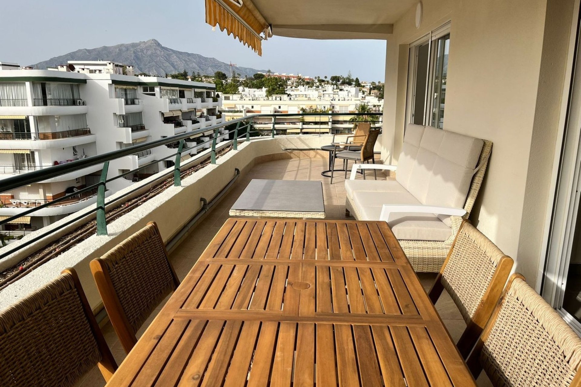 Wiederverkauf - apartment - Marbella - Guadalmina Alta