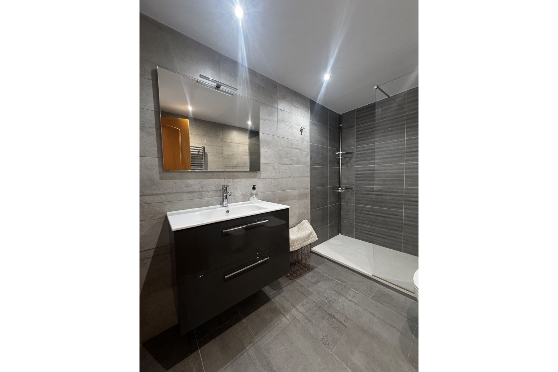 Wiederverkauf - apartment - Marbella - Guadalmina Alta