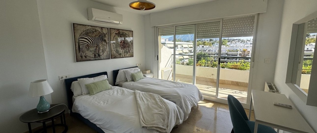 Wiederverkauf - apartment - Marbella - Guadalmina Alta