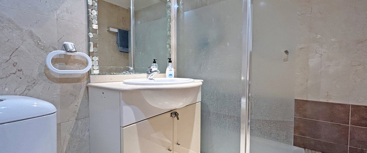 Wiederverkauf - apartment - Marbella - Guadalmina Alta