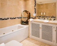 Wiederverkauf - apartment - Marbella - Guadalmina Alta