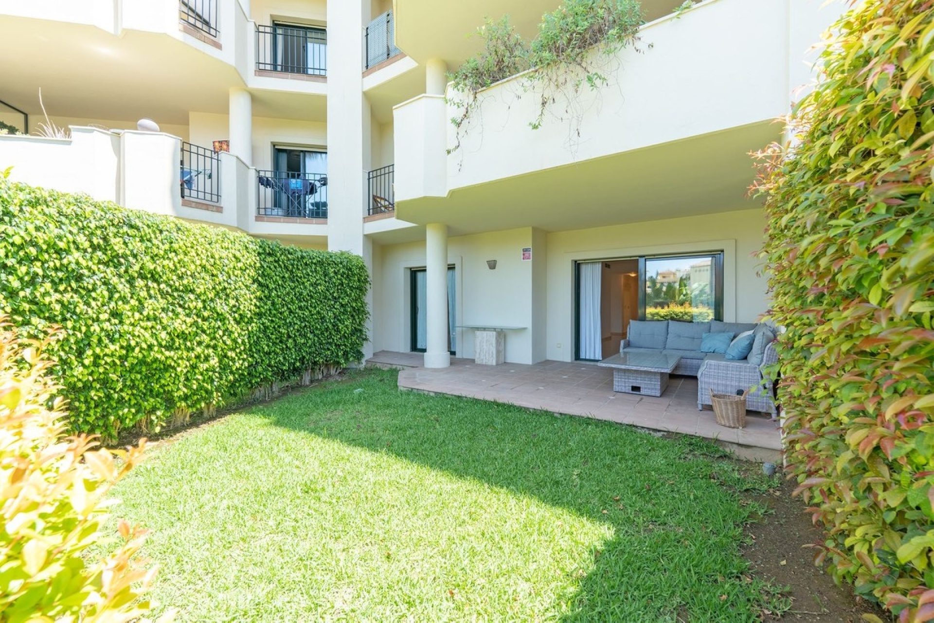Wiederverkauf - apartment - Marbella - Guadalmina Alta
