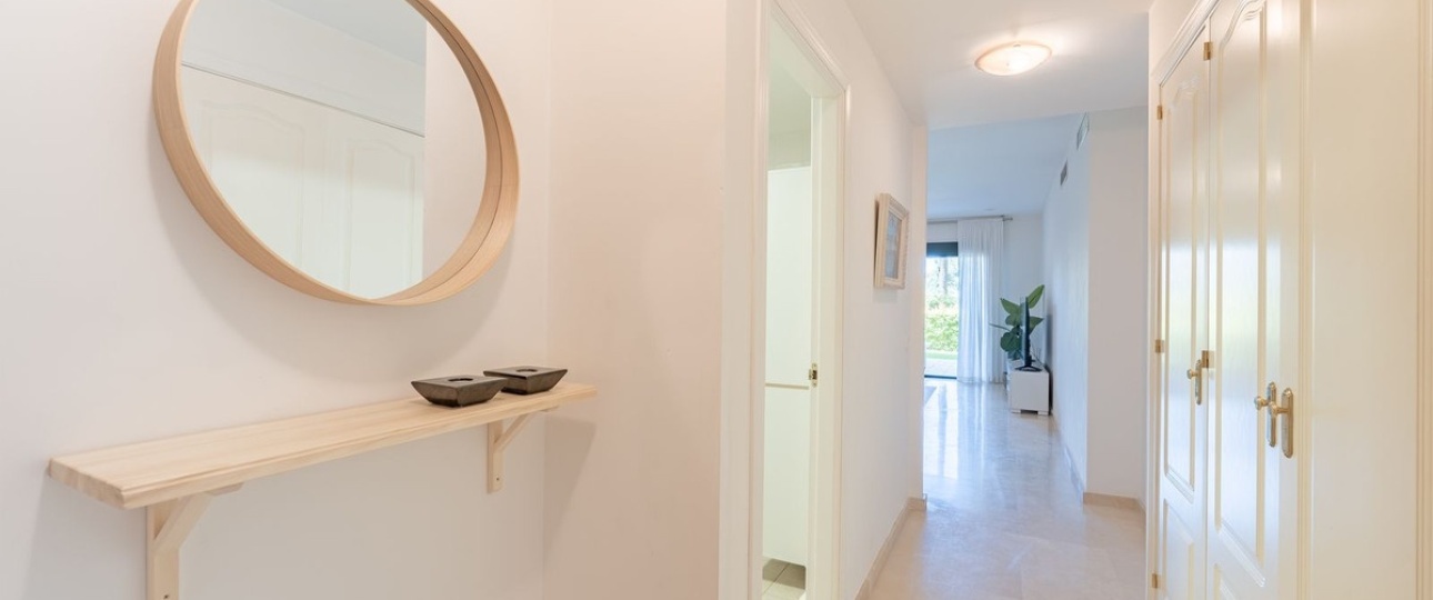 Wiederverkauf - apartment - Marbella - Guadalmina Alta