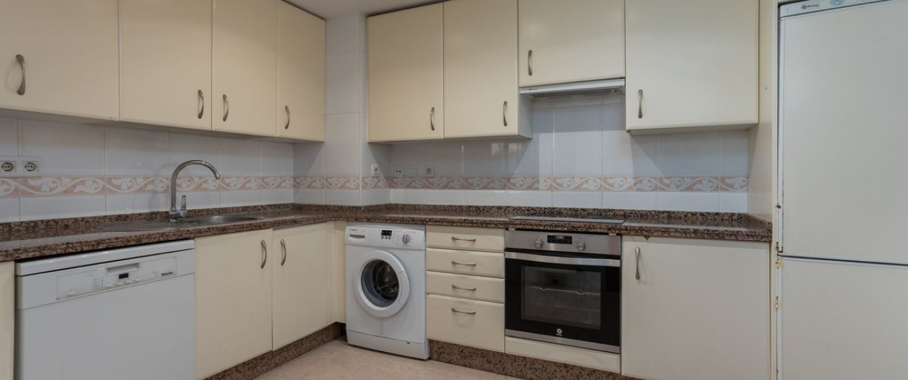 Wiederverkauf - apartment - Marbella - Guadalmina Alta