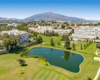 Wiederverkauf - apartment - Marbella - Guadalmina Alta