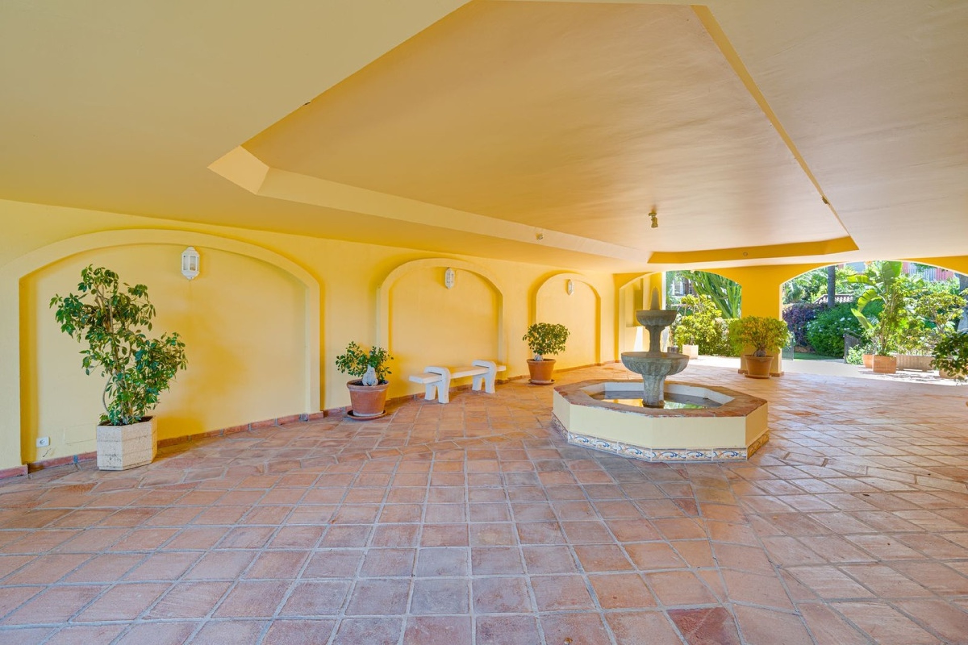 Wiederverkauf - apartment - Marbella - Guadalmina Alta