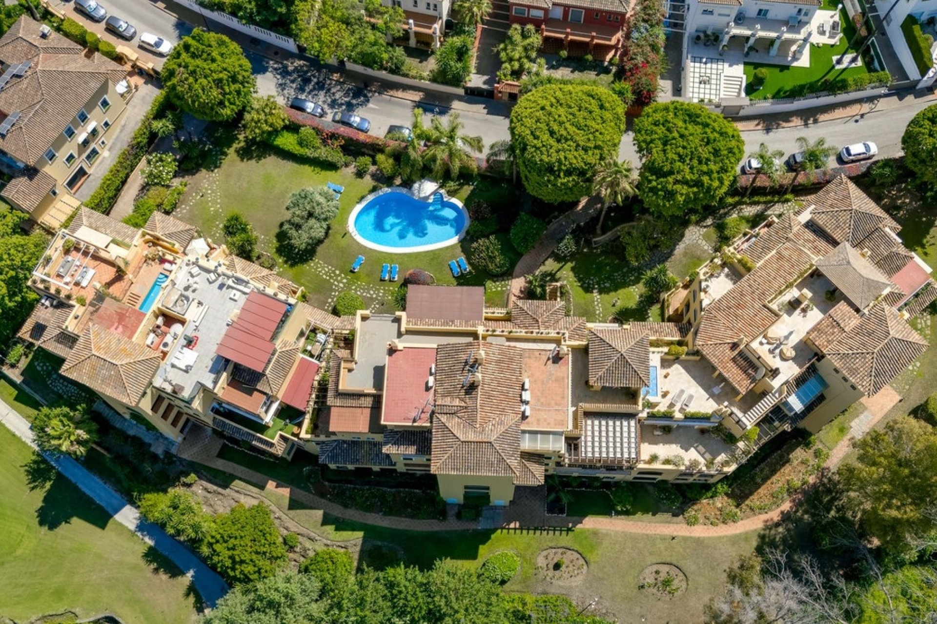 Wiederverkauf - apartment - Marbella - Guadalmina Alta