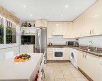 Wiederverkauf - apartment - Marbella - Guadalmina Alta