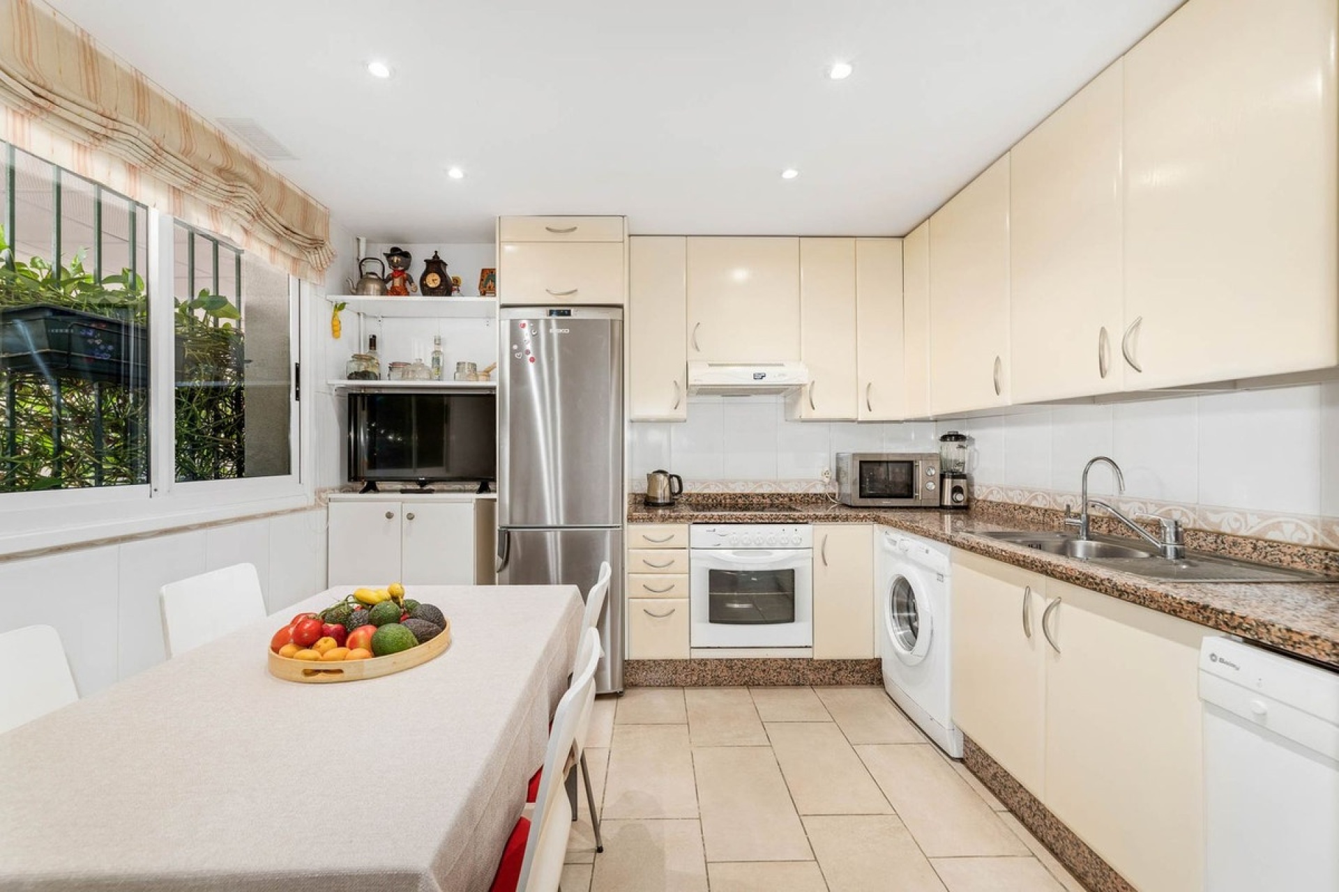 Wiederverkauf - apartment - Marbella - Guadalmina Alta