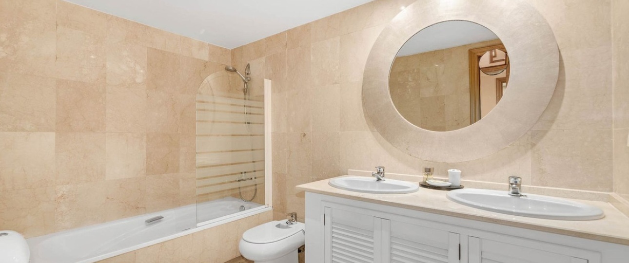 Wiederverkauf - apartment - Marbella - Guadalmina Alta