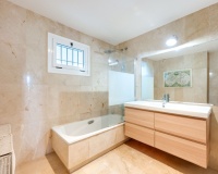 Wiederverkauf - apartment - Marbella - Guadalmina Alta