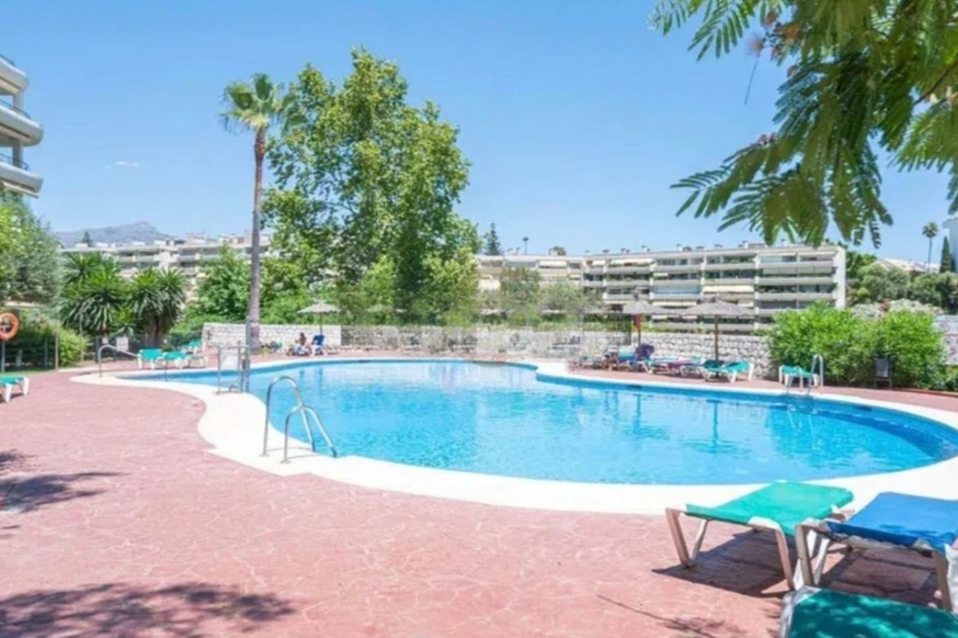 Wiederverkauf - apartment - Marbella - Guadalmina Alta