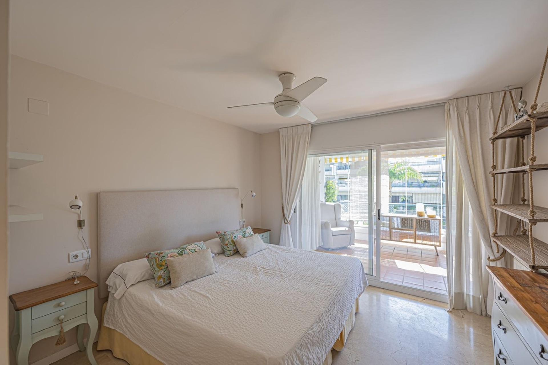 Wiederverkauf - apartment - Marbella - Guadalmina Alta