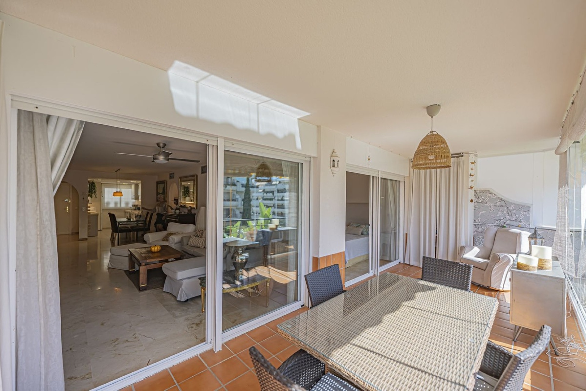 Wiederverkauf - apartment - Marbella - Guadalmina Alta