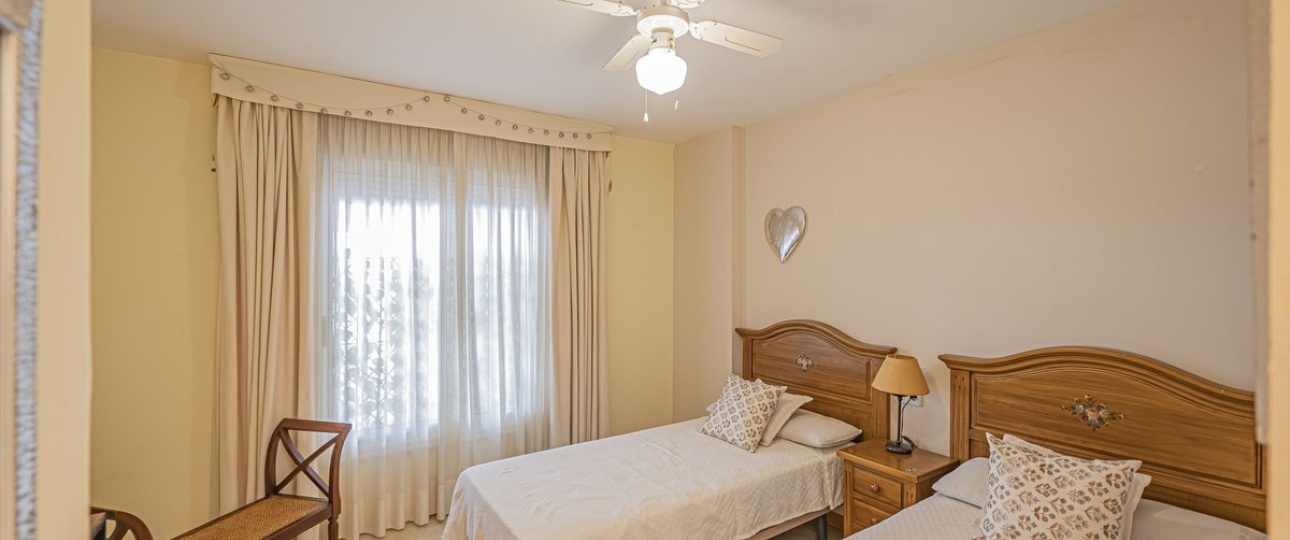 Wiederverkauf - apartment - Marbella - Guadalmina Alta