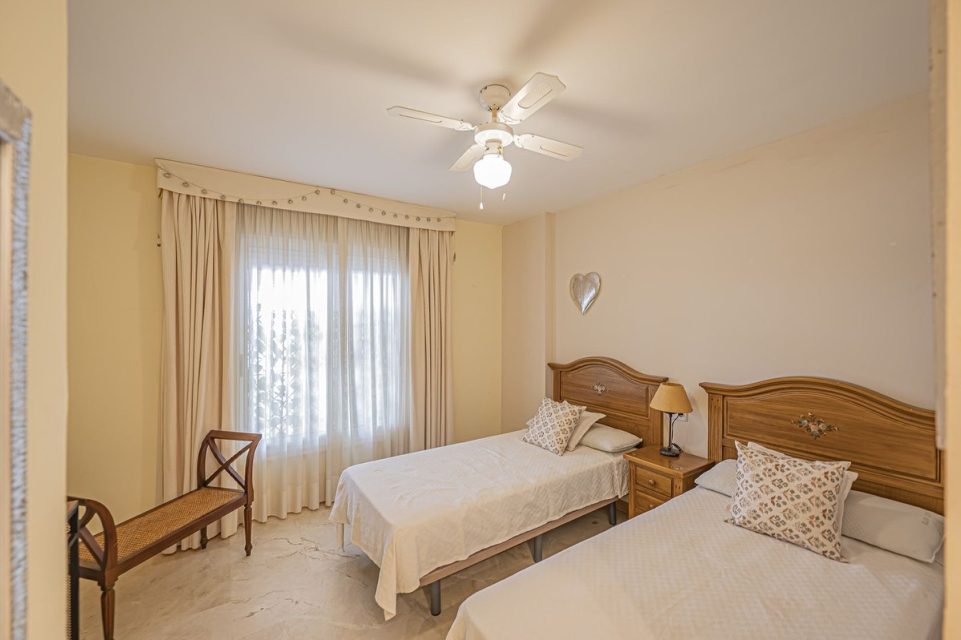 Wiederverkauf - apartment - Marbella - Guadalmina Alta