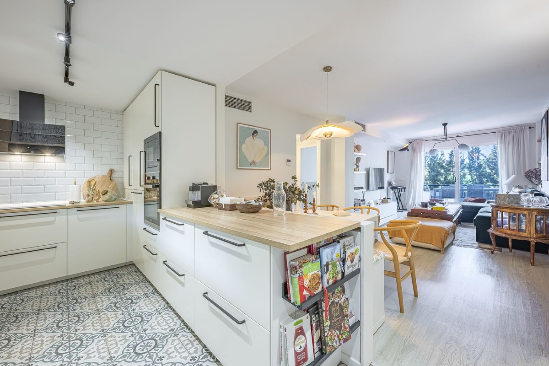 Wiederverkauf - apartment - Marbella - Guadalmina Alta