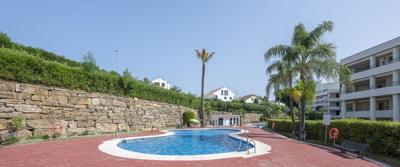 Wiederverkauf - apartment - Marbella - Guadalmina Alta