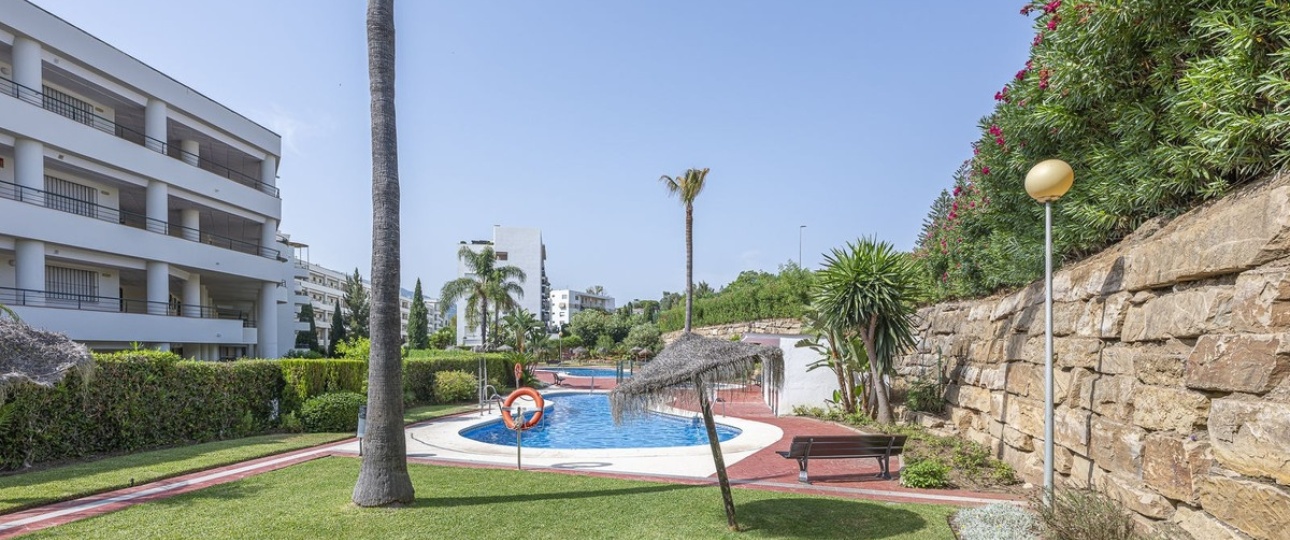 Wiederverkauf - apartment - Marbella - Guadalmina Alta