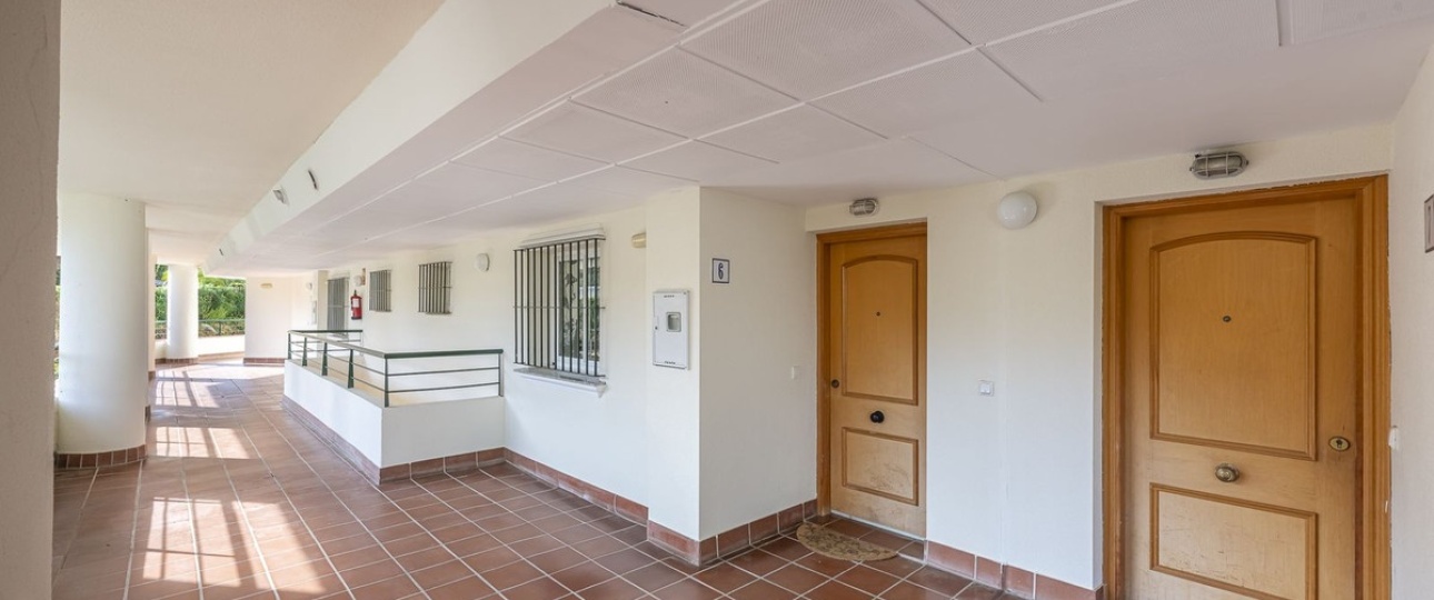 Wiederverkauf - apartment - Marbella - Guadalmina Alta