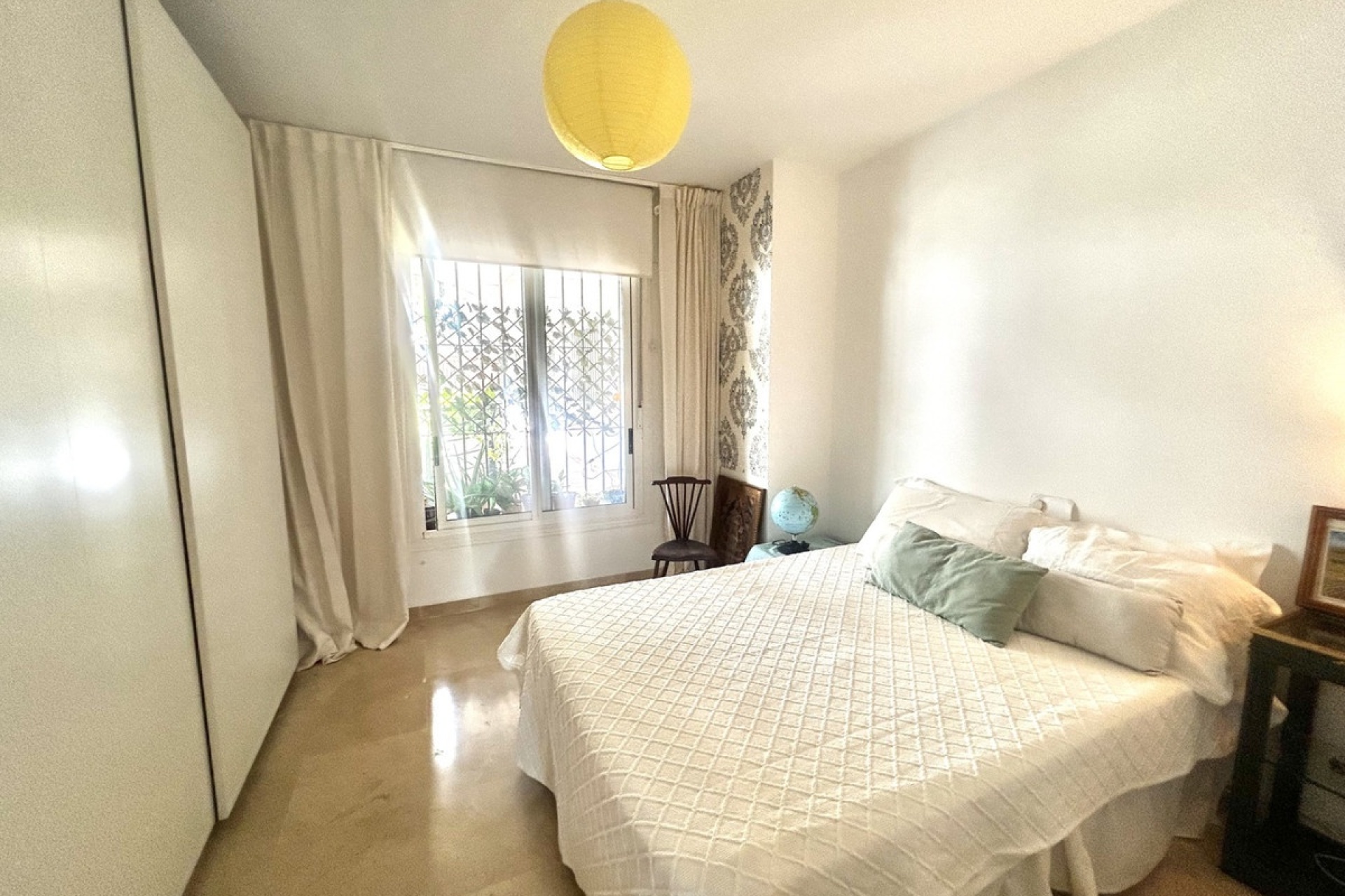 Wiederverkauf - apartment - Marbella - Guadalmina Alta