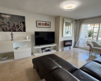 Wiederverkauf - apartment - Marbella - Guadalmina Alta