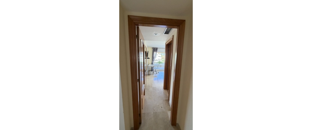 Wiederverkauf - apartment - Marbella - Guadalmina Alta