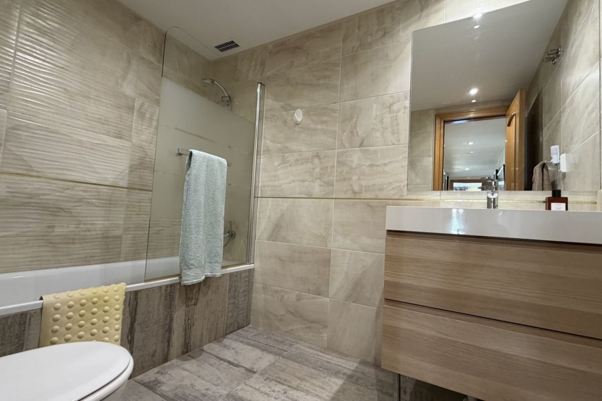 Wiederverkauf - apartment - Marbella - Guadalmina Alta