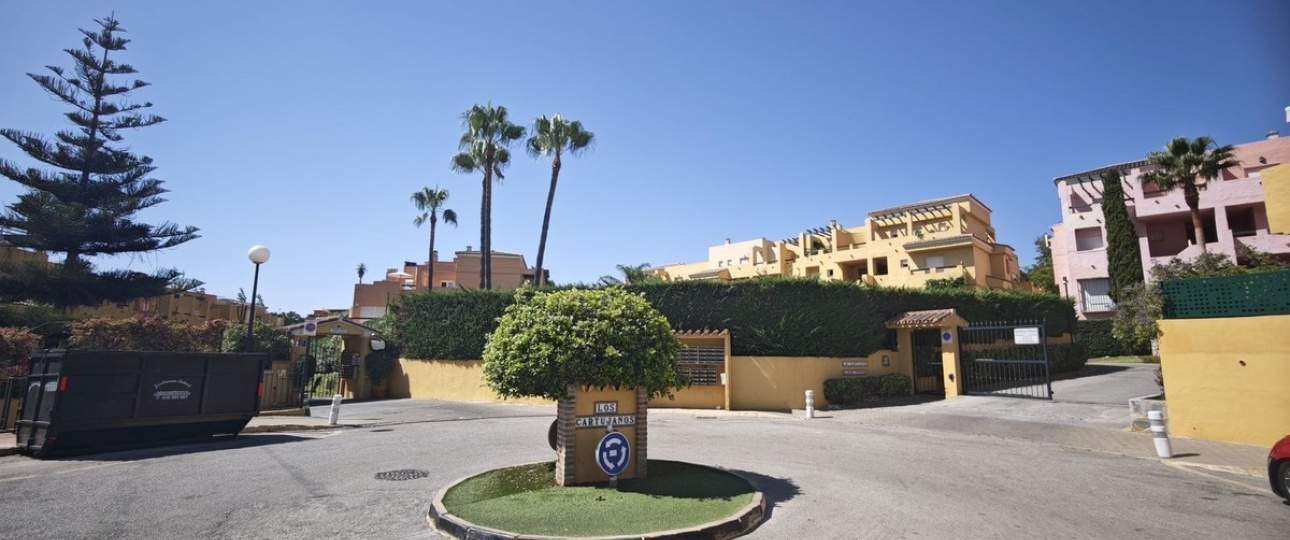 Wiederverkauf - apartment - Marbella - Guadalmina Alta
