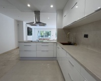 Wiederverkauf - apartment - Marbella - Guadalmina Alta