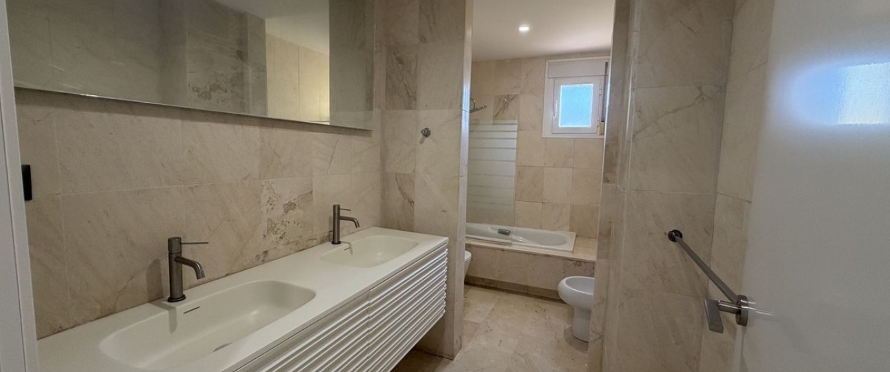 Wiederverkauf - apartment - Marbella - Guadalmina Alta