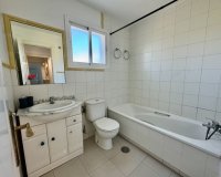 Wiederverkauf - apartment - Marbella - Guadalmina Baja