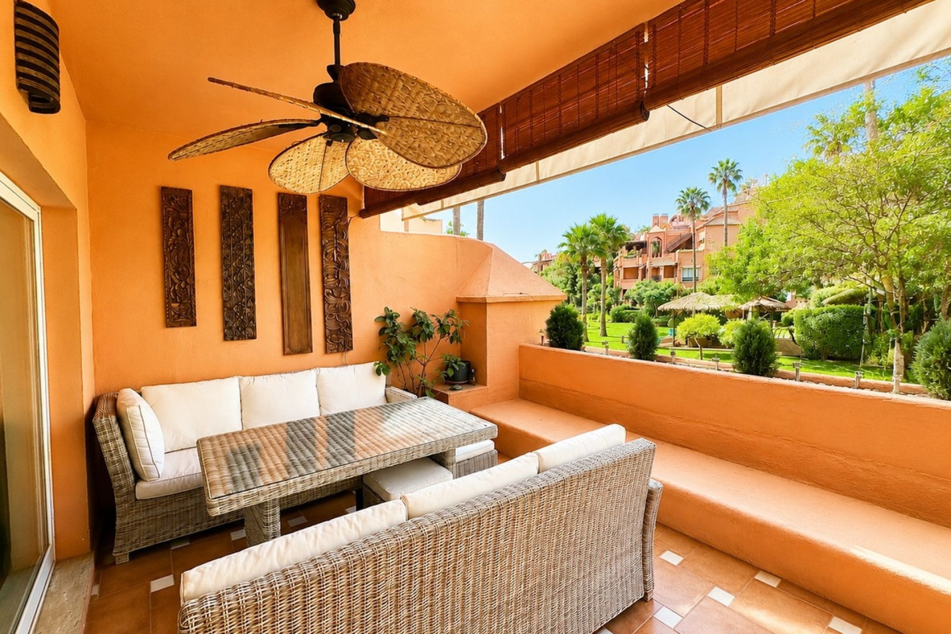 Wiederverkauf - apartment - Marbella - Guadalmina Baja