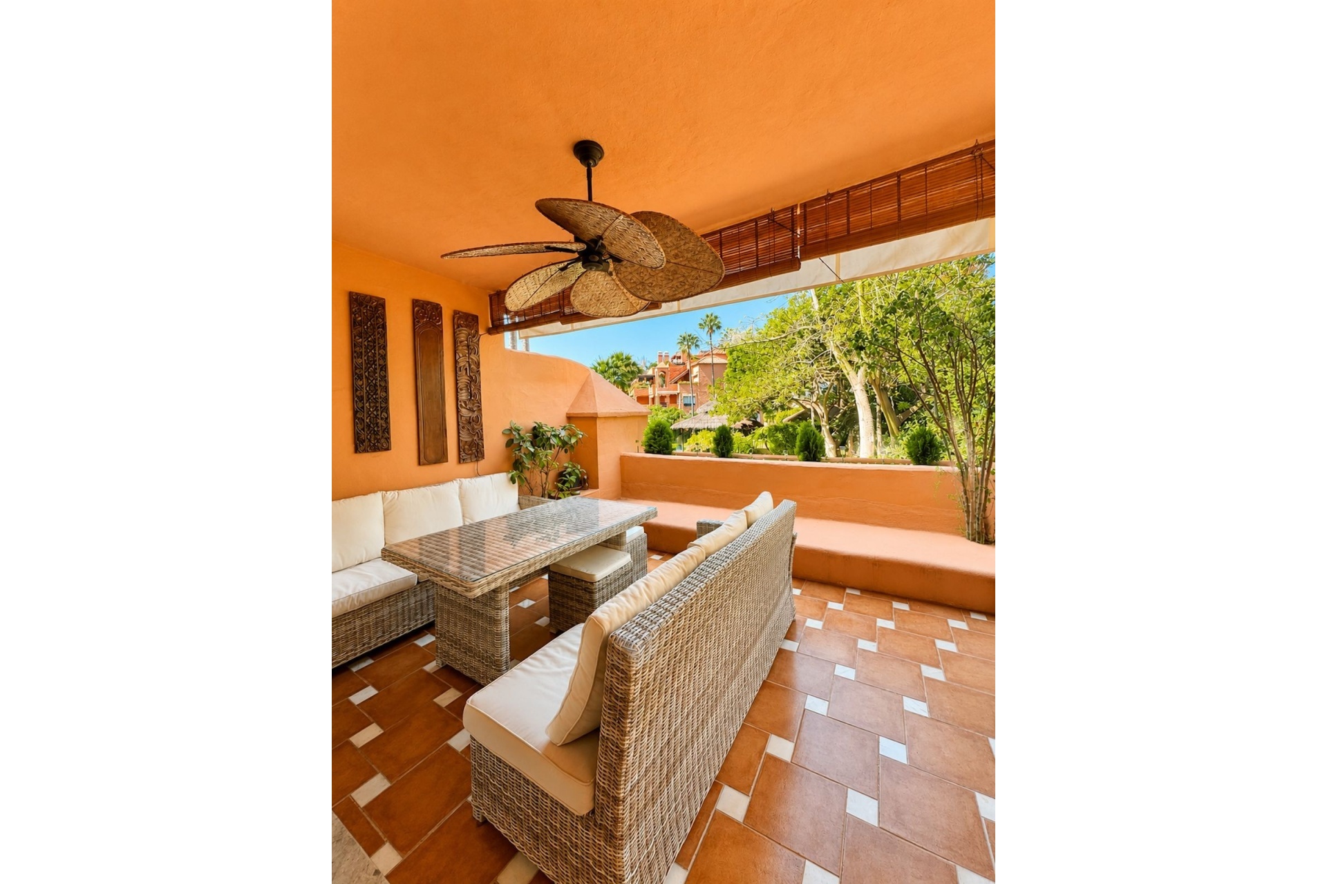 Wiederverkauf - apartment - Marbella - Guadalmina Baja