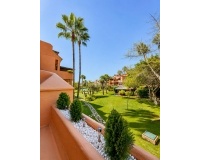 Wiederverkauf - apartment - Marbella - Guadalmina Baja