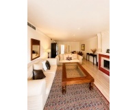 Wiederverkauf - apartment - Marbella - Guadalmina Baja