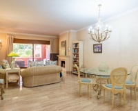 Wiederverkauf - apartment - Marbella - Guadalmina Baja