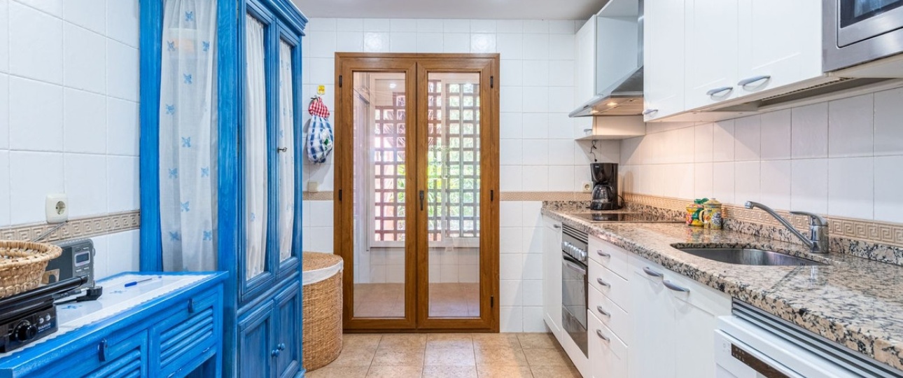 Wiederverkauf - apartment - Marbella - Guadalmina Baja