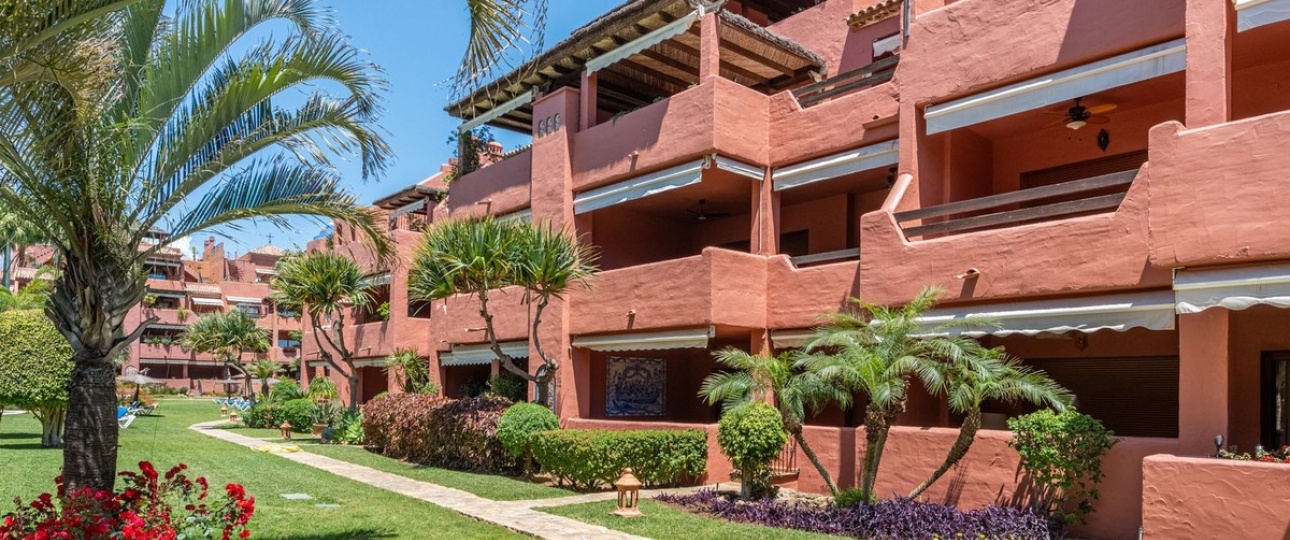 Wiederverkauf - apartment - Marbella - Guadalmina Baja