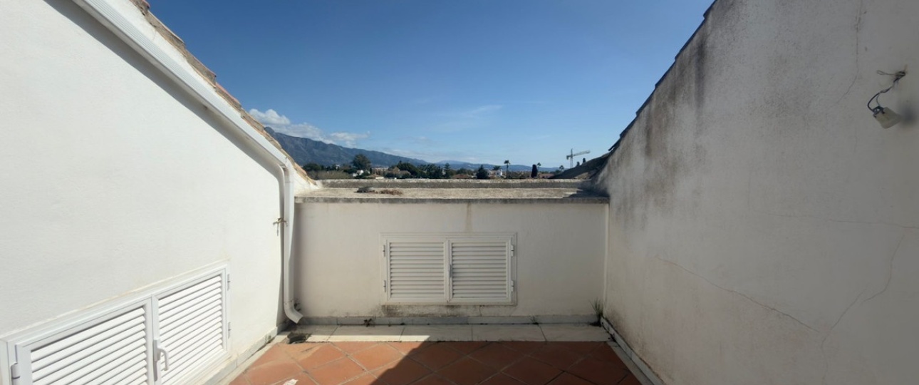Wiederverkauf - apartment - Marbella - Guadalmina Baja