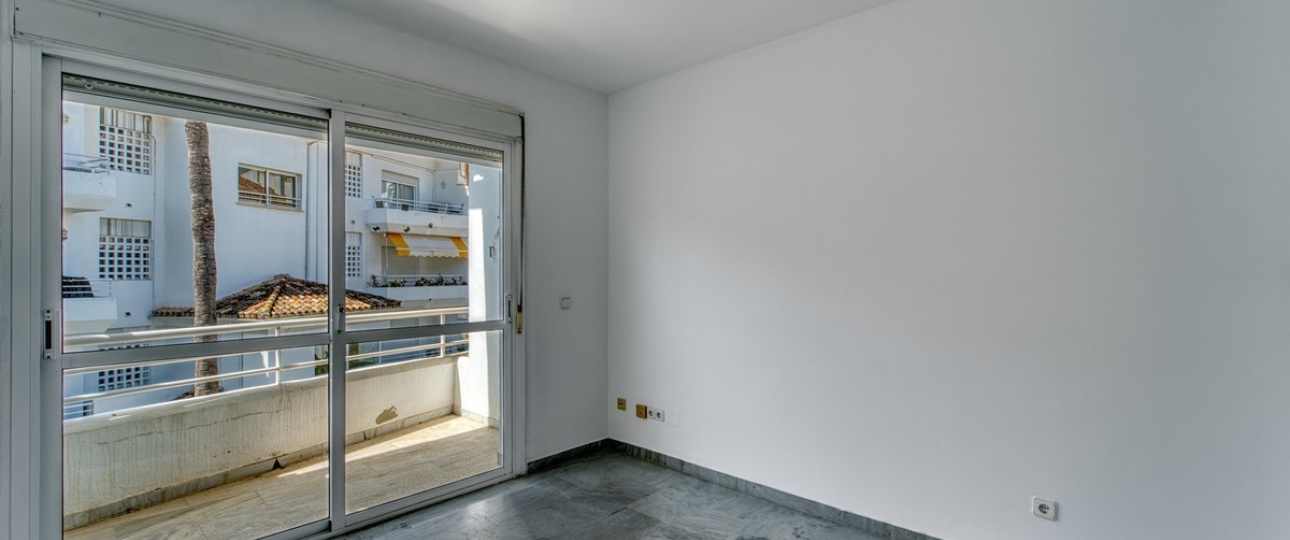 Wiederverkauf - apartment - Marbella - Guadalmina Baja