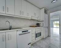 Wiederverkauf - apartment - Marbella - Guadalmina Baja