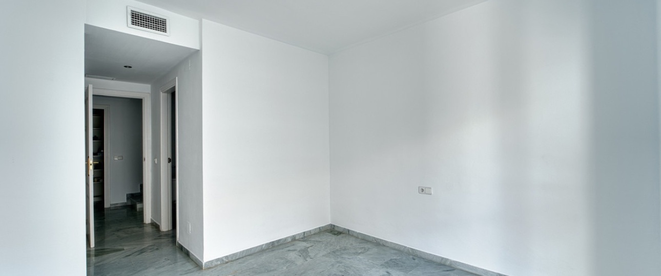 Wiederverkauf - apartment - Marbella - Guadalmina Baja