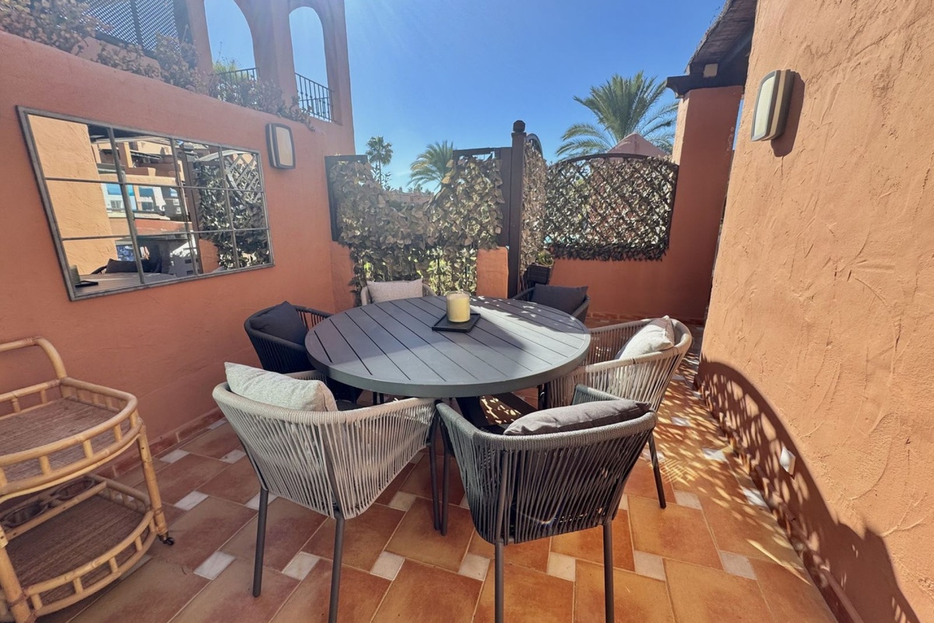 Wiederverkauf - apartment - Marbella - Guadalmina Baja