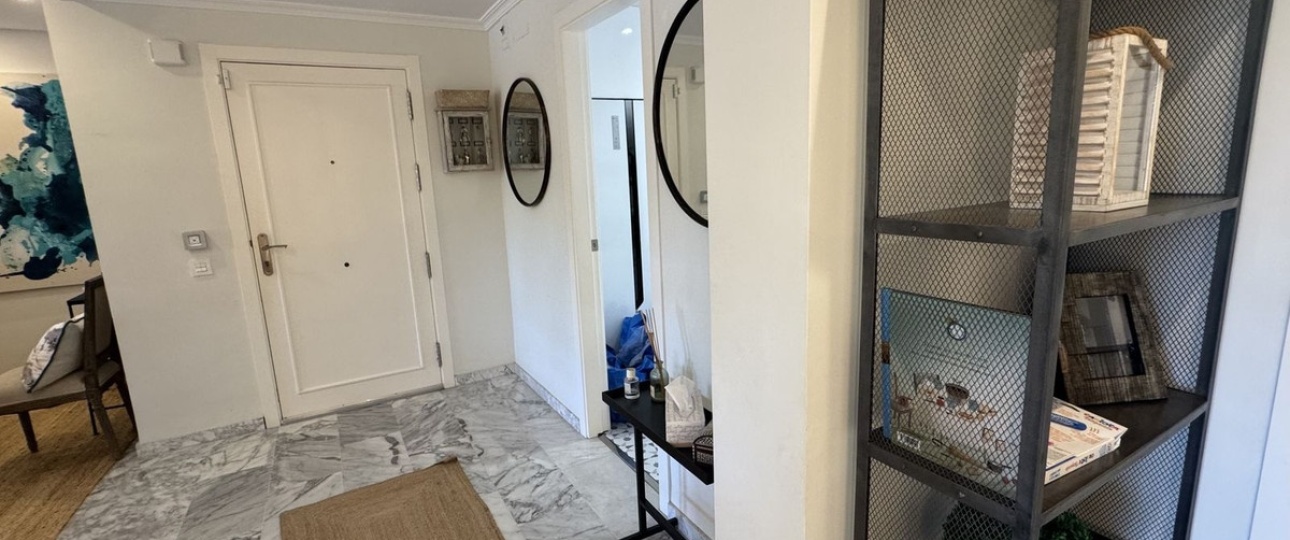 Wiederverkauf - apartment - Marbella - Guadalmina Baja